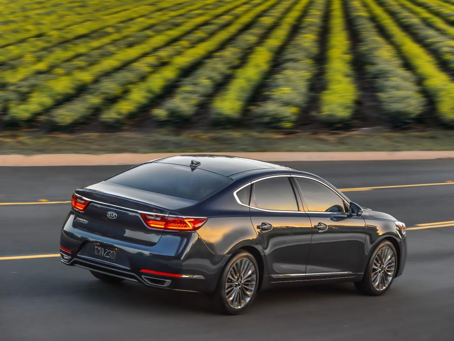  Kia Cadenza (YG) 2016 года  (NA) (фото 30 из 41)